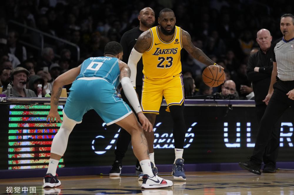 了队伍的凝 了队伍的凝