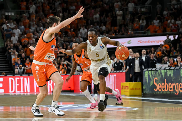 的休赛期 的休赛期